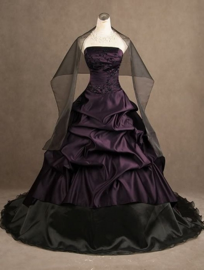 Purple Strapless Gothic Wedding Dress