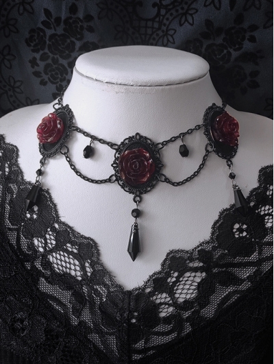 Dark Retro Gothic Rose Layered Crystal Pendant Necklace