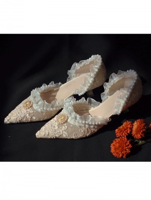 Beige Retro Lace Mesh Pointed Toe Victorian Wedding Shoes