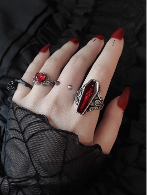 Silver Vintage Gothic Vampire Coffin Skull Ring