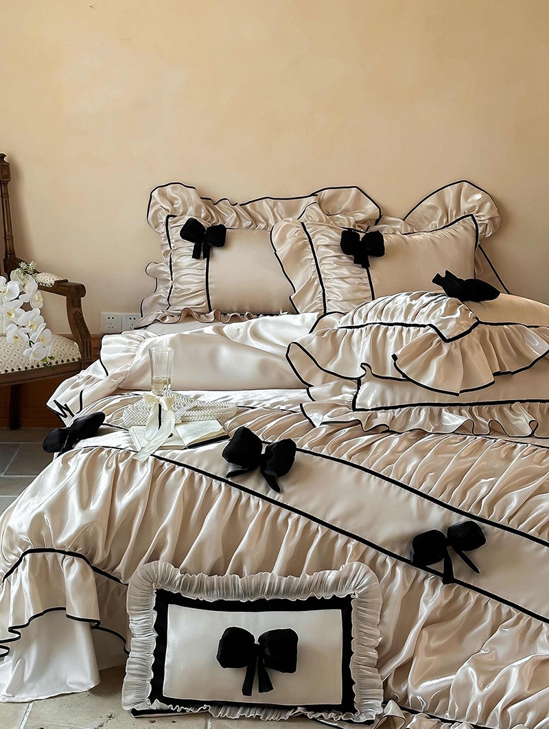 Black Three-Dimensional Bow Ruffled Princess Comforter Set