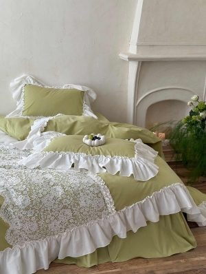 Green and White Vintage Lace Ruffle Trim Comforter Set