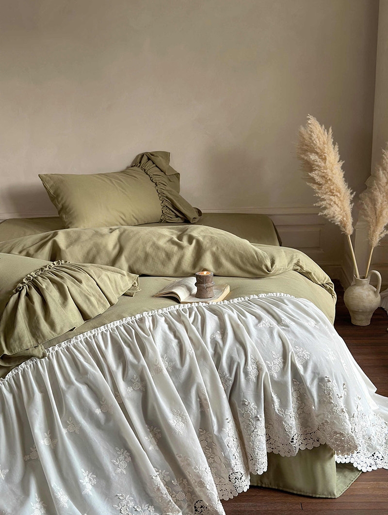 Green Vintage Floral Embroidered Lace Ruffle Bedding Set