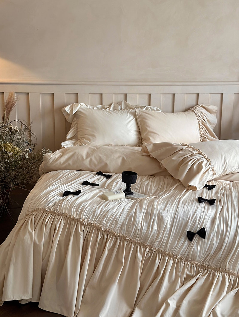 Romantic Princess Sweet Bow Ruched Comforter Set