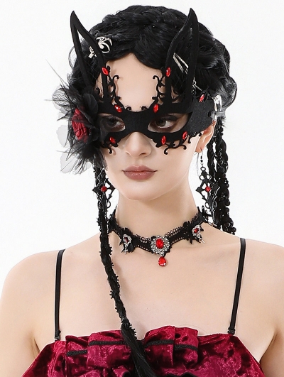 Black and Red Retro Gothic Crystal Pendant Lace Choker