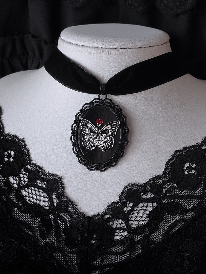 Black Gothic Skull Butterfly Framed Pendant Velvet Choker