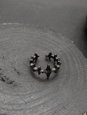 Black Starburst Retro Gothic Open Ring