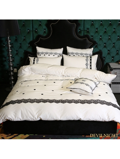 White and Black Gothic Vintage Palace Comforter Set
