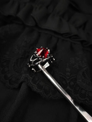 Vintage Gothic Red Heart Jewel Ring