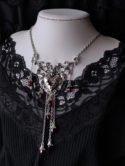 Gothic Devil Heart Skull Pendant Necklace