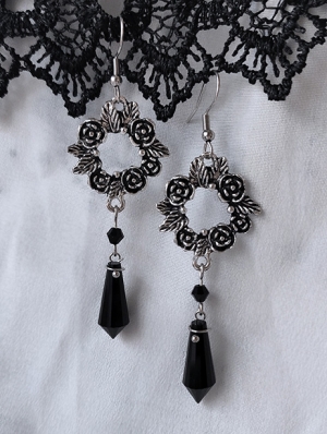 Black Gothic Vintage Rose Garland Crystal Pendant Earrings